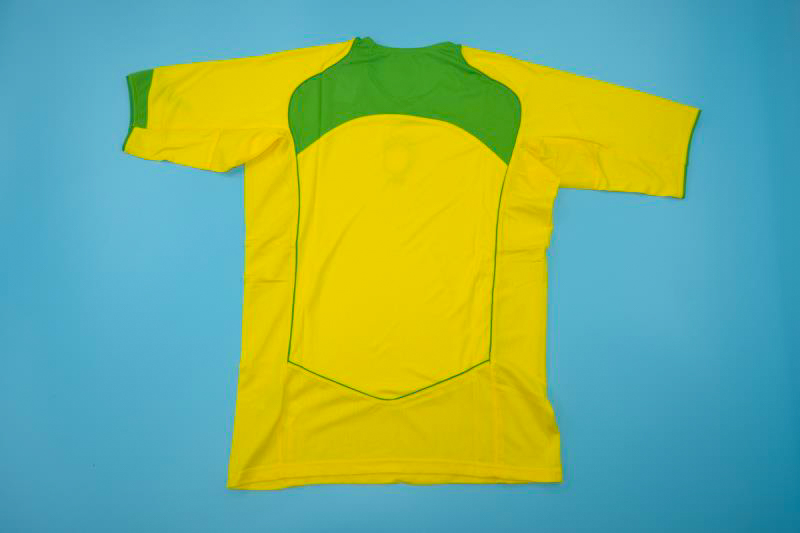 Brazil 2004-2006 Home Short Sleeve Football Shirt [As worn by Adriano, Ronaldo & Ronaldinho]