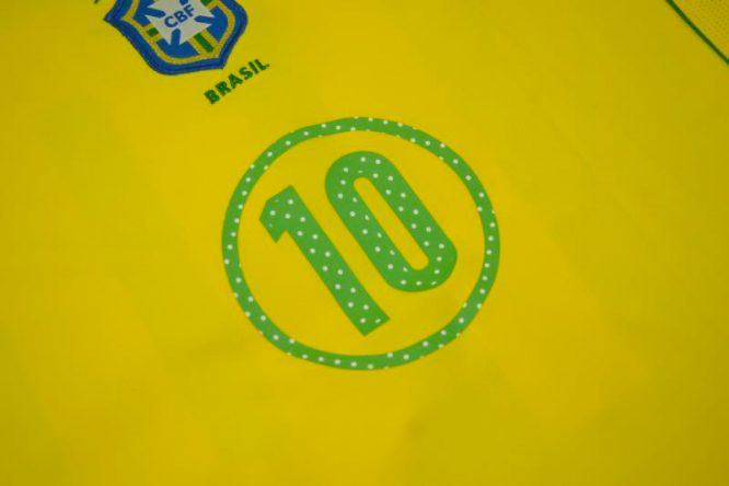 Ronaldinho Front Nameset Alternate, Brazil 2004 Home Copa America Short-Sleeve