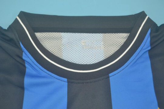 Shirt Collar Front, Inter Milan 2009-2010 European Cup Final Home Long-Sleeve Kit