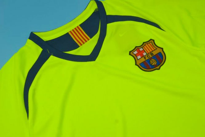 Shirt Front Alternate, Barcelona 2005-2006 Away Long-Sleeve