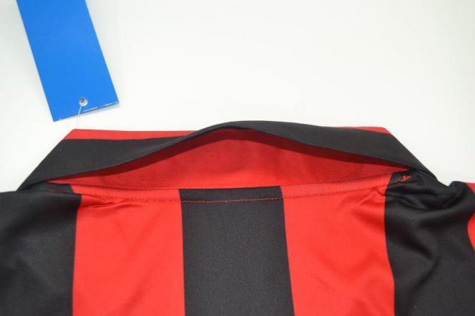 Shirt Collar Back, AC Milan 1990-91 With Intercontinental Cup Logo Short-Sleeve Kit