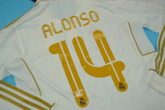 Xabi Alonso Nameset 2, Real Madrid 2011-2012 Home Long-Sleeve