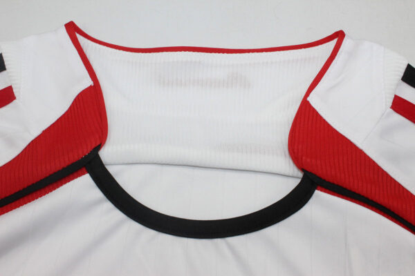 Shirt Collar Front, AC Milan 2006-2007 Away Short-Sleeve Jersey