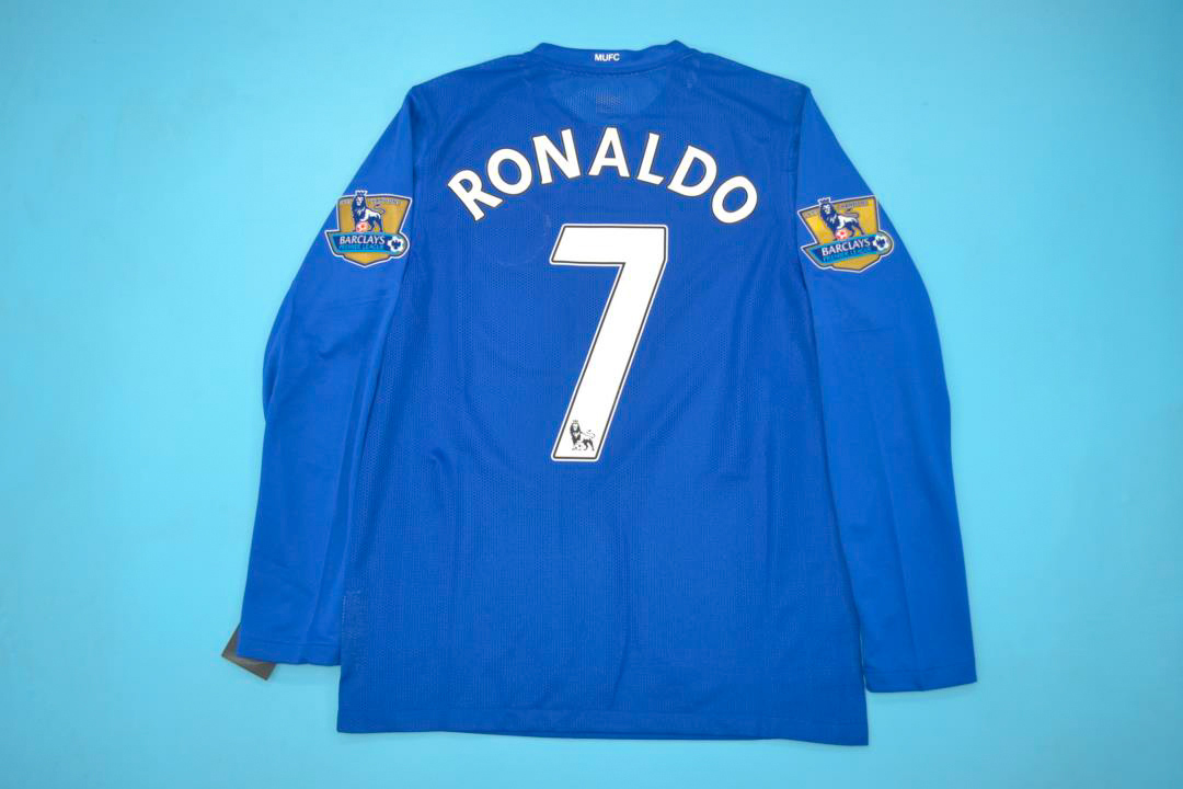 ronaldo manchester united kit