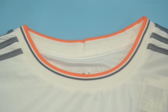 Shirt Collar Front, Real Madrid 2013-2014 Home Long-Sleeve Kit