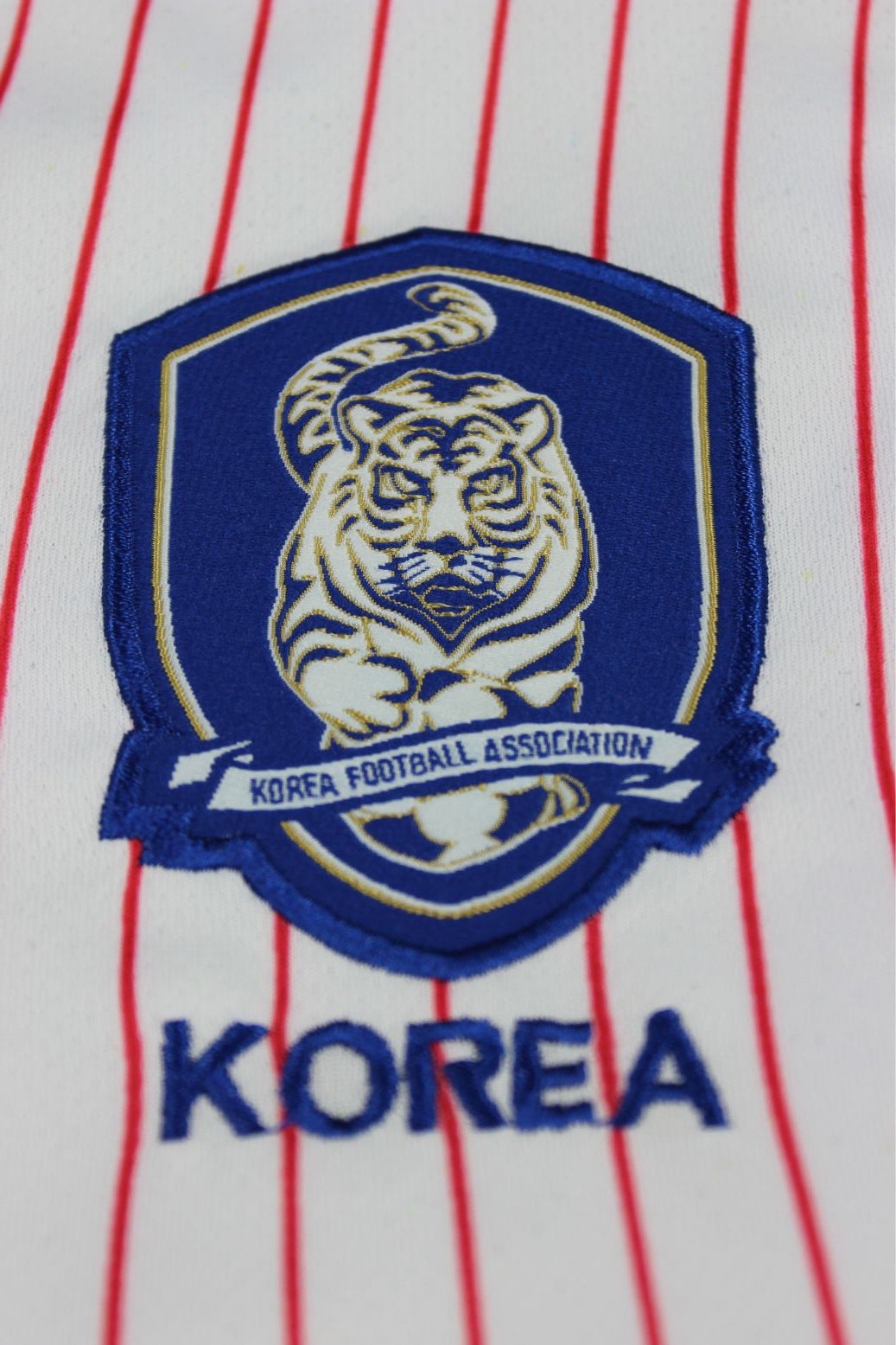 Kim Young-koo's retro South Korea kit