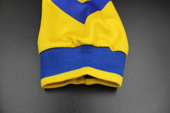 Shirt Sleeve Closeup, Parma 1999-2000 Home Long-Sleeve Kit