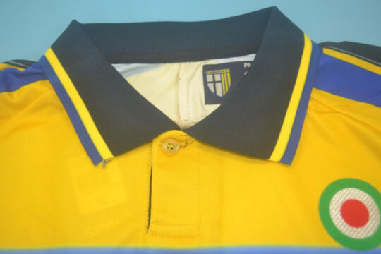 Shirt Collar Front, Parma 1999-2000 Home Long-Sleeve Kit