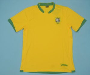 Brazil Training/Leisure football shirt 2004 - 2006.
