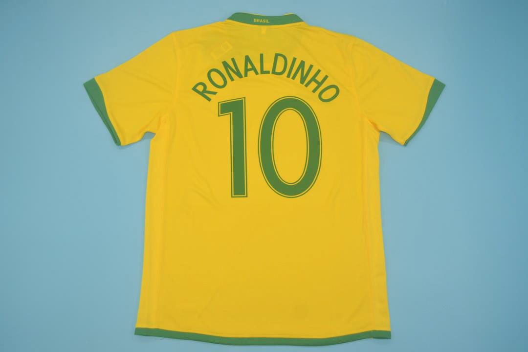Brazil 2006 World Cup Home Short Sleeve Football Shirt [As worn by Kaká,  Ronaldinho & Ronaldo]