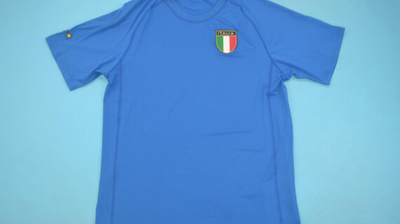 Shirt Front - Italy 2000-2002 Home Short-Sleeve Jersey