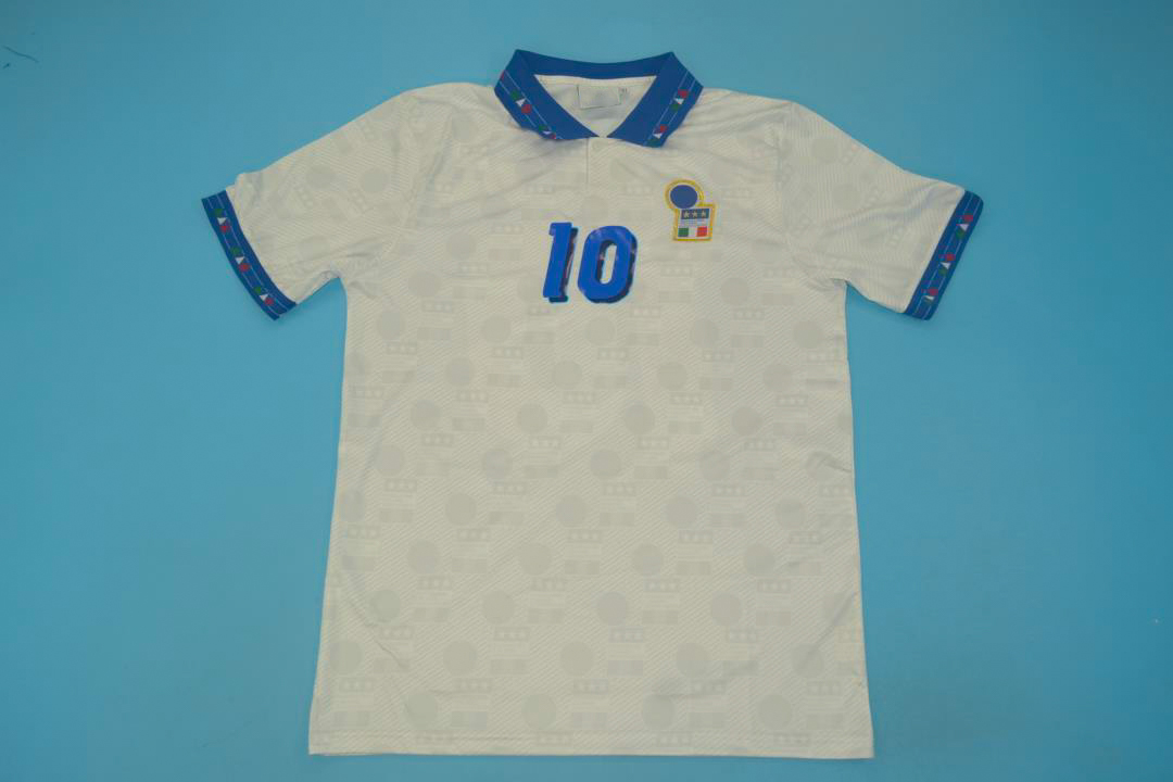 Italy 1994 Away Short Sleeve Football Shirt [As worn by Baggio, Baresi & Maldini]