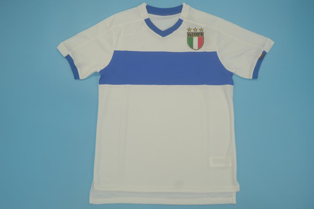 Italy 1998-2000 Away Short Sleeve Football Shirt [As worn by Del Piero, Maldini & Vieri]