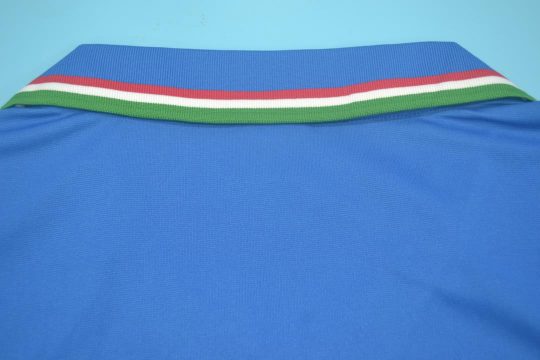 Shirt Collar Back, Italy 1982 Home Short-Sleeve Kit