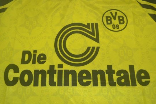 Shirt Front Closeup, Borussia Dortmund 1994-1995 Home Short-Sleeve Kit