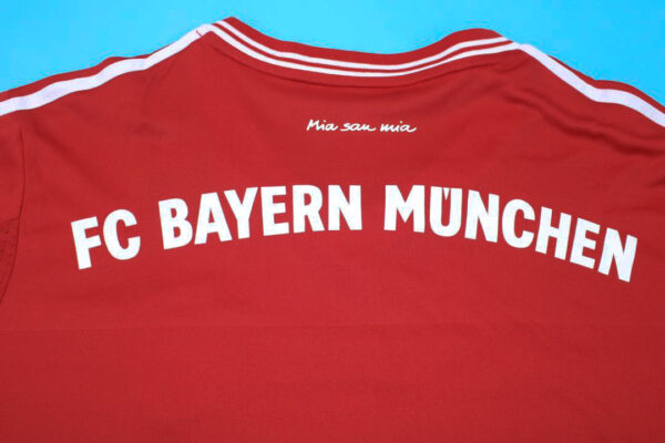 Shirt Collar Back, Bayern Munich 2012-2013 Home UCL Final Edition Long-Sleeve Kit