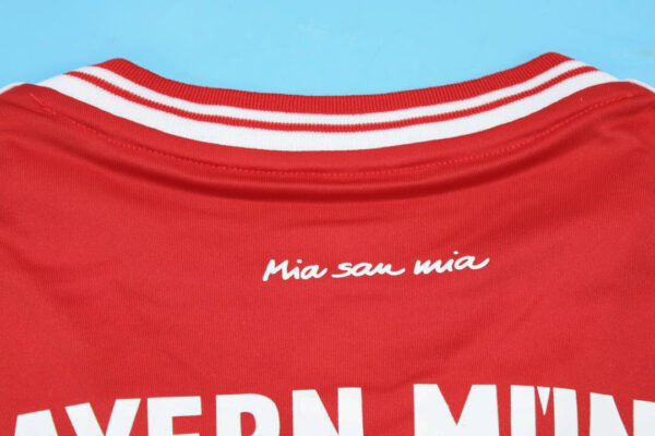 Shirt Collar Back, Bayern Munich 2012-2013 Home UCL Final Edition Short-Sleeve Kit