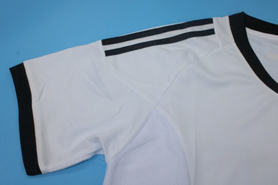 Shirt Sleeve, Germany 2002 Home Short-Sleeve Jersey/Kit