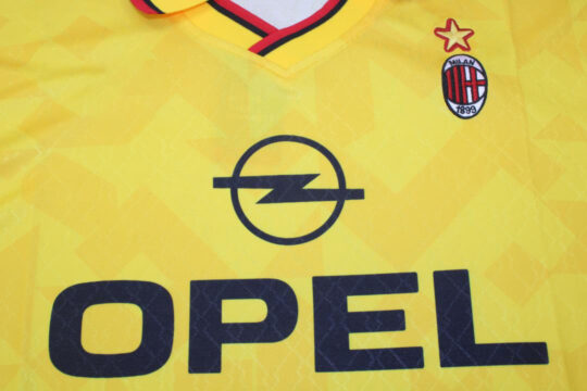 Shirt Front Closeup, AC Milan 1995-1996 Third Short-Sleeve Jersey