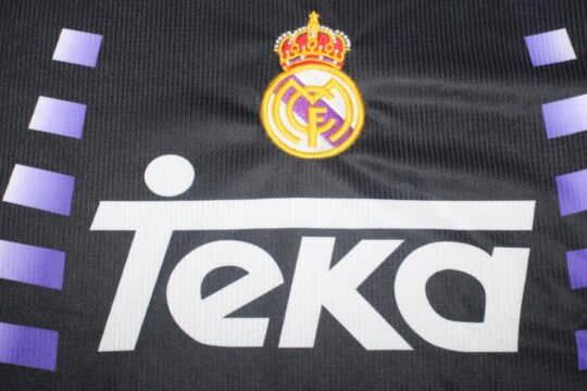 Shirt Front Closeup, Real Madrid 1997-1998 Third Short-Sleeve Jersey