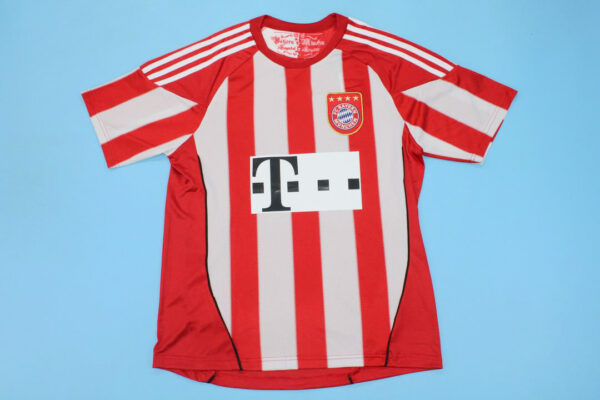 Bayern Munich 2010–11 Home Short-Sleeve Jersey [Free Shipping]