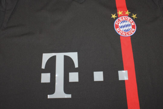 Shirt Front Closeup - Bayern Munich 2014-2015 Third Black Short-Sleeve Kit