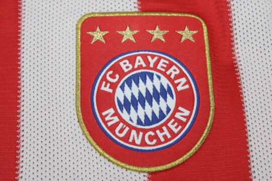 Shirt Bayern Logo, Bayern Munich 2010-2011 Home Long-Sleeve Kit