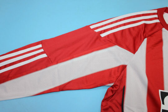 Shirt Sleeve Front, Bayern Munich 2010-2011 Home Long-Sleeve Kit