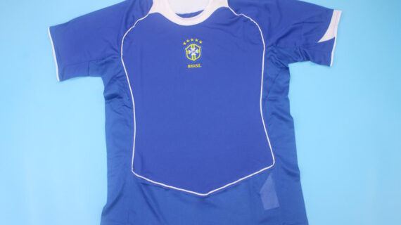 Shirt Front - Brazil 2004-2006 Away Short-Sleeve Jersey