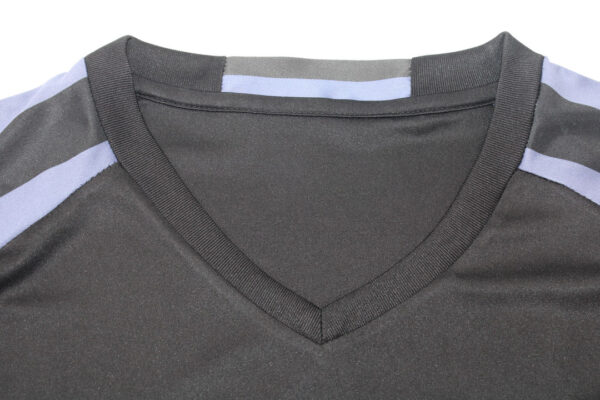 Shirt Collar Front - Real Madrid 2016-2017 Third Short-Sleeve Jersey