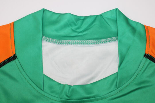 Shirt Collar Front - Werder Bremen 2003-2004 Home Short-Sleeve Jersey