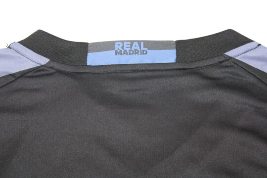 Shirt Collar Back - Real Madrid 2016-2017 Third Long-Sleeve Jersey