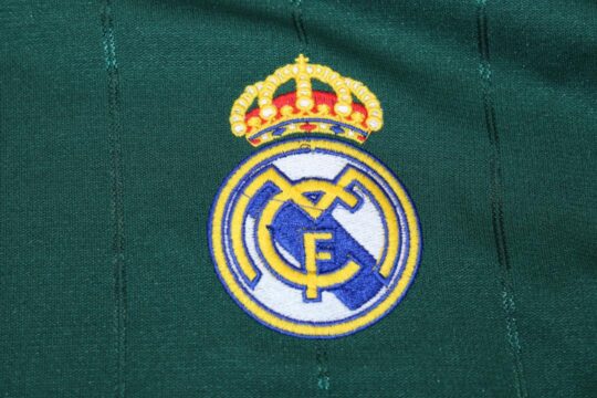 Real Madrid Emblem - Real Madrid 2012-2013 Third Long-Sleeve Jersey