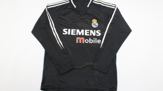 Shirt Front - Real Madrid 2004-2005 Away Long-Sleeve Jersey