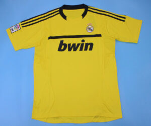 Shirt Front - Real Madrid 2011-2012 Goalkeeper Home Jersey