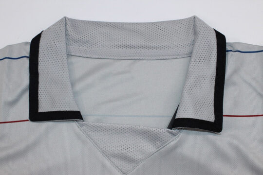 Shirt Collar Front - Barcelona 2003-2005 Away & Third Short-Sleeve Jersey