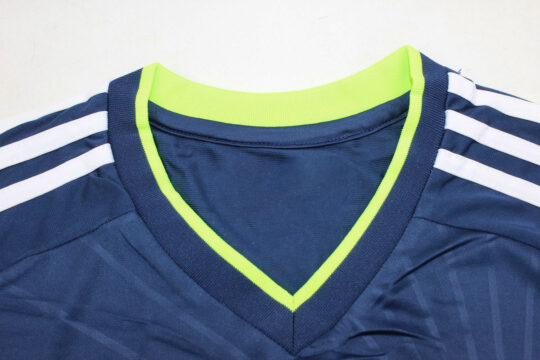 Shirt Collar Front, Real Madrid 2010-2011 Away Long-Sleeve Kit