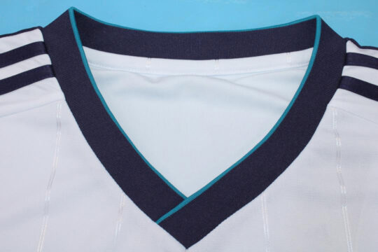 Shirt Collar Front - Real Madrid 2012-2013 Home Short-Sleeve Kit