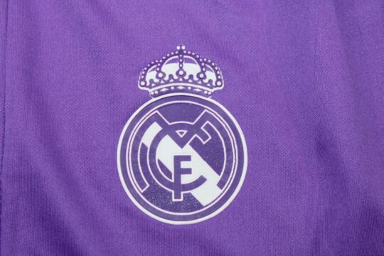 Real Madrid Emblem - Real Madrid 2016-2017 Away Shorts