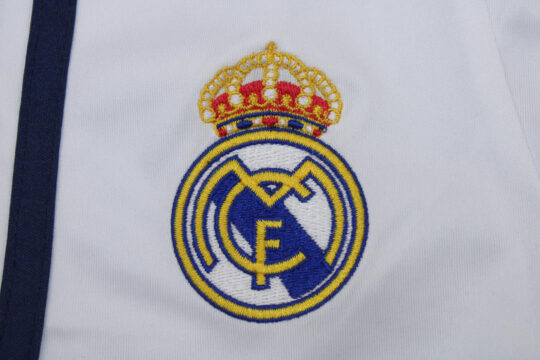 Real Madrid Emblem - Real Madrid 2016-2017 Home Shorts