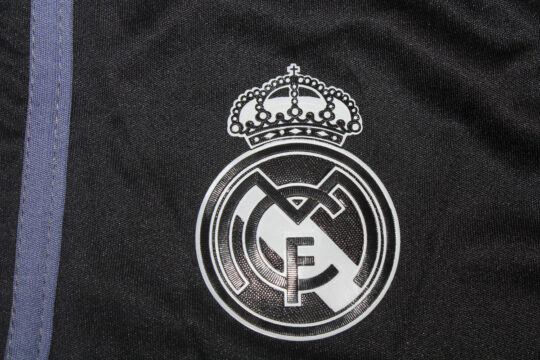 Real Madrid Emblem - Real Madrid 2016-2017 Third Shorts