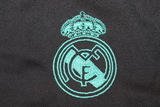 Real Madrid Emblem - Real Madrid 2017-2018 Away Shorts