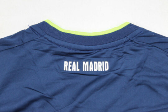 Shirt Collar Back, Real Madrid 2010-2011 Away Long-Sleeve Kit