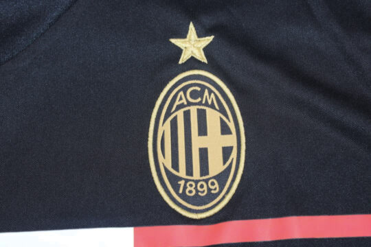 AC Milan Emblem, AC Milan 2011-2012 Away Short-Sleeve