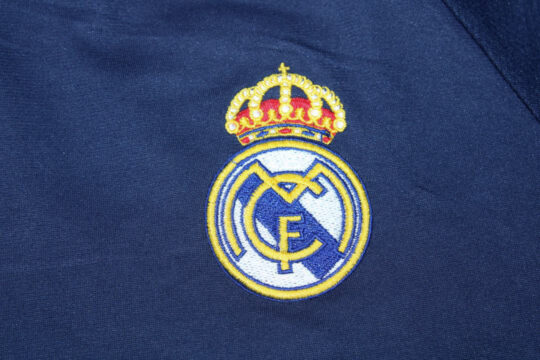 Real Madrid Emblem - Real Madrid 2005-2006 Away Short-Sleeve Jersey