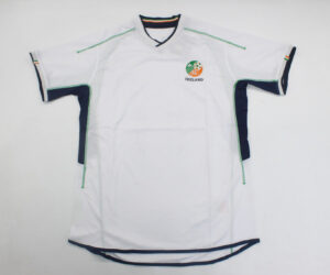 Shirt Front - Ireland 2002 Home Short-Sleeve Jersey