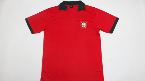 Shirt Front - Portugal 1970-1972 Home Short-Sleeve Jersey