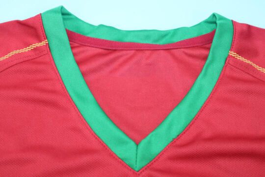 Shirt Collar Front - Portugal 2006-2008 Home Short-Sleeve Jersey