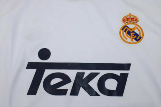 Shirt Front Closeup - Real Madrid 2000-2001 Home Short-Sleeve Jersey