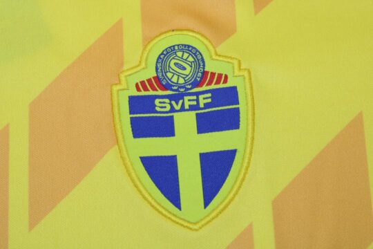 Sweden Emblem - Sweden 1989-1992 Home Short-Sleeve Jersey